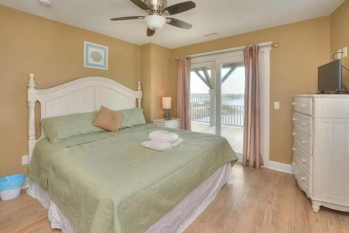 Room 4 of 21