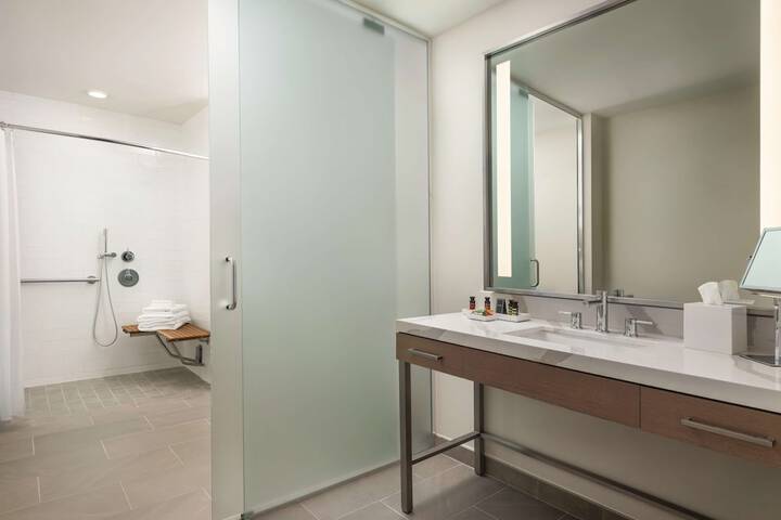Bathroom shower