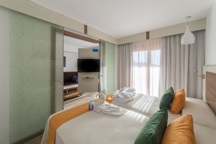 Room 10 of 46