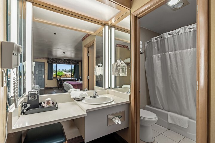 Clean Restrooms