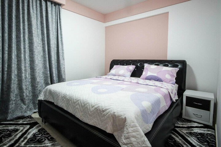 Room 8 of 32