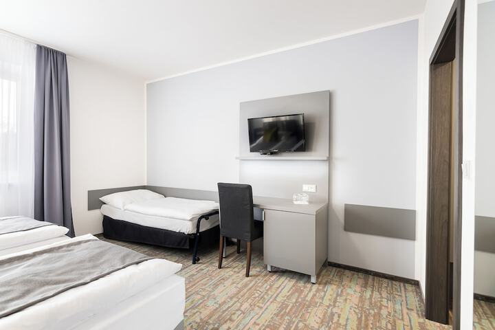 Room 36 of 139