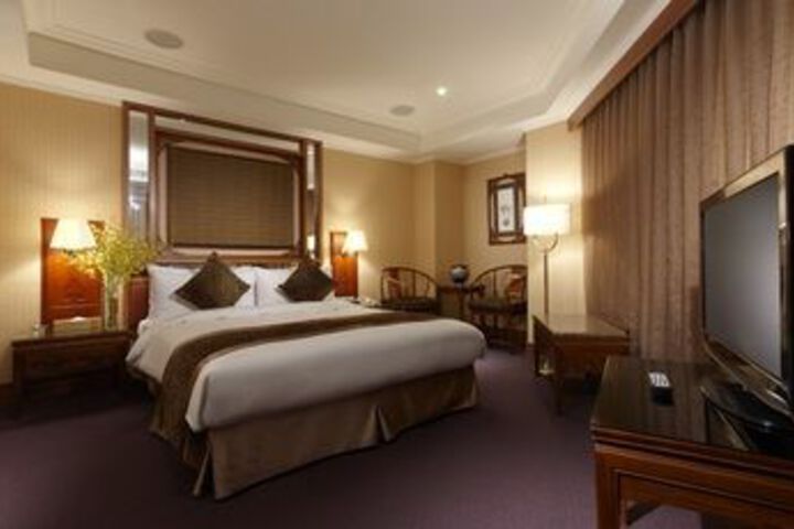 Room 19 of 36