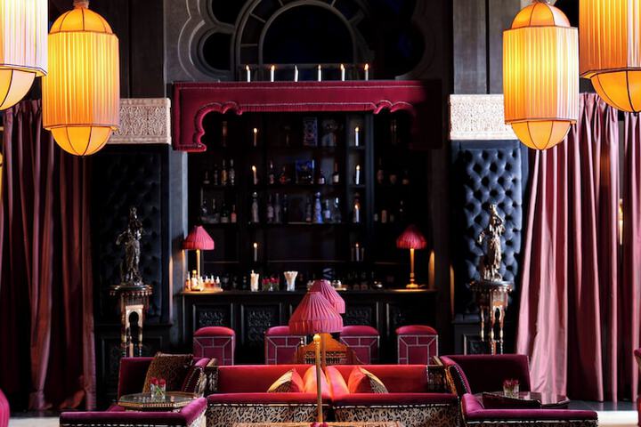 Lounge 71 of 80