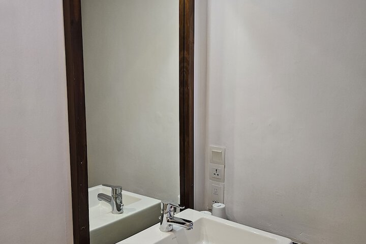 Room 12 of 13