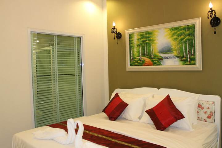 Room 12 of 31
