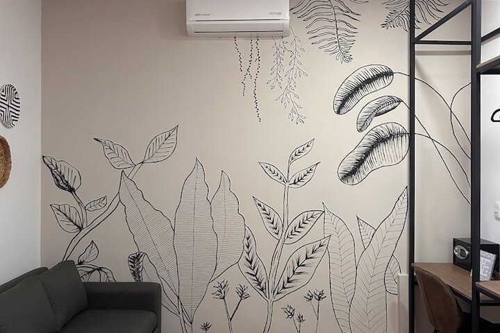 Room 6 of 27
