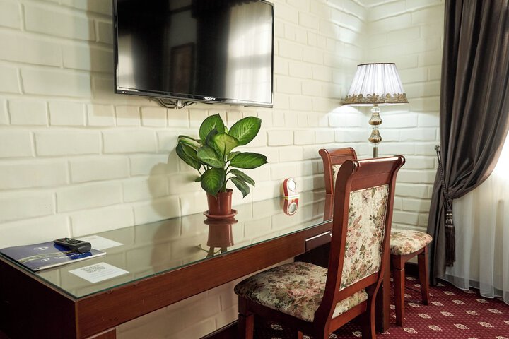 Room 42 of 88