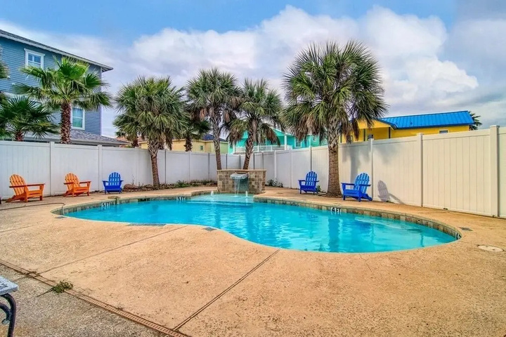 Pool 12 of 24