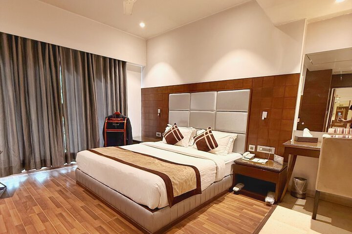 Room 29 of 61