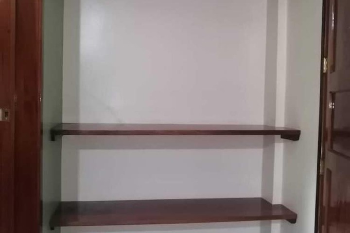 Room 6 of 40
