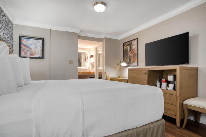 Room 15 of 65