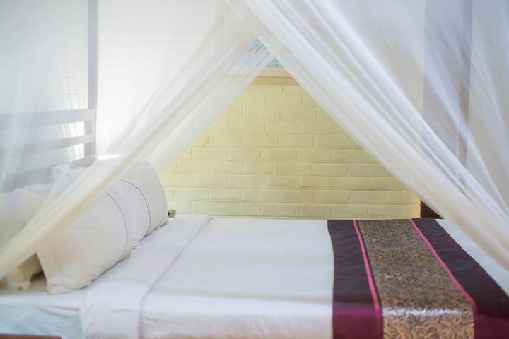 Room 4 of 57