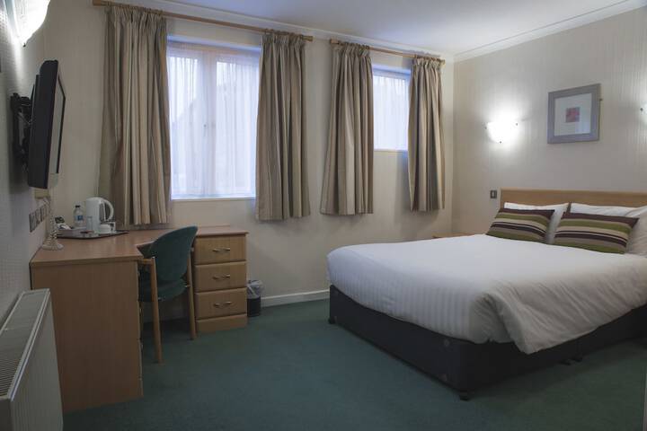 Room 4 of 39