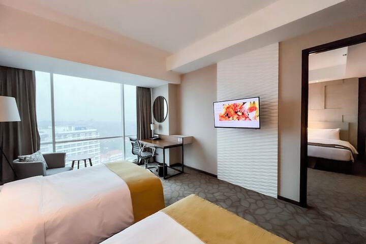 Room 27 of 181