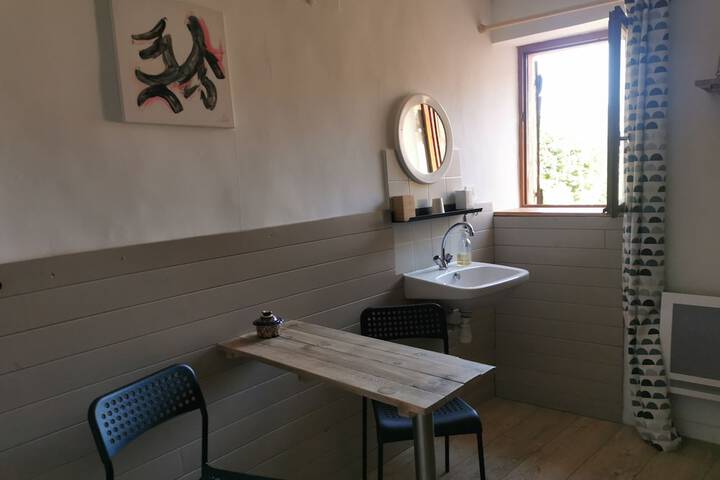 Room 40 of 124