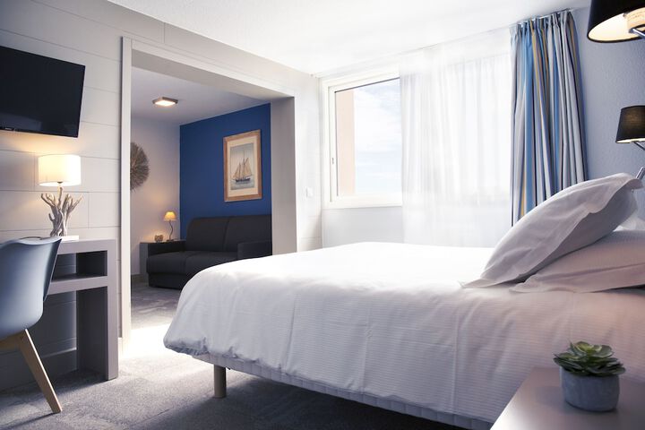 Room 5 of 75