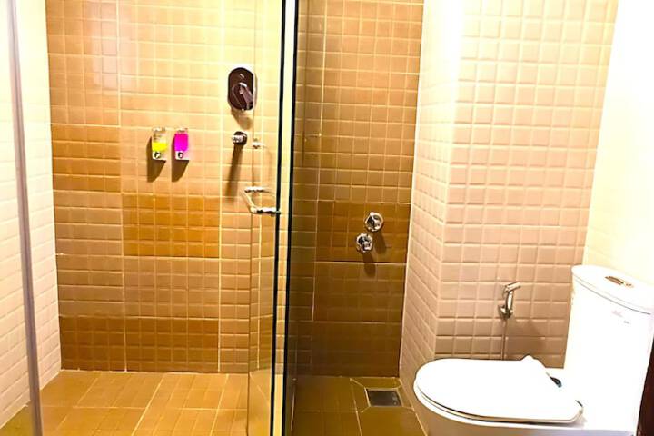 Room 70 of 121
