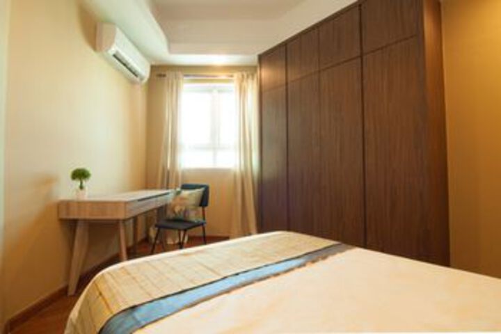 Room 13 of 26