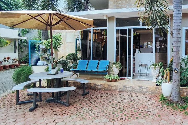 AlejandroS Suites & Venue