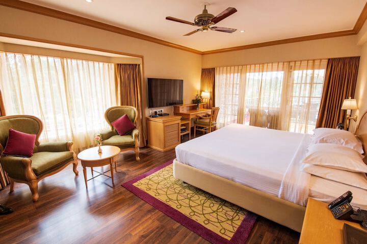 Room 4 of 70