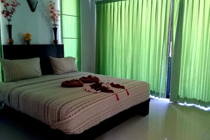 Room 20 of 32