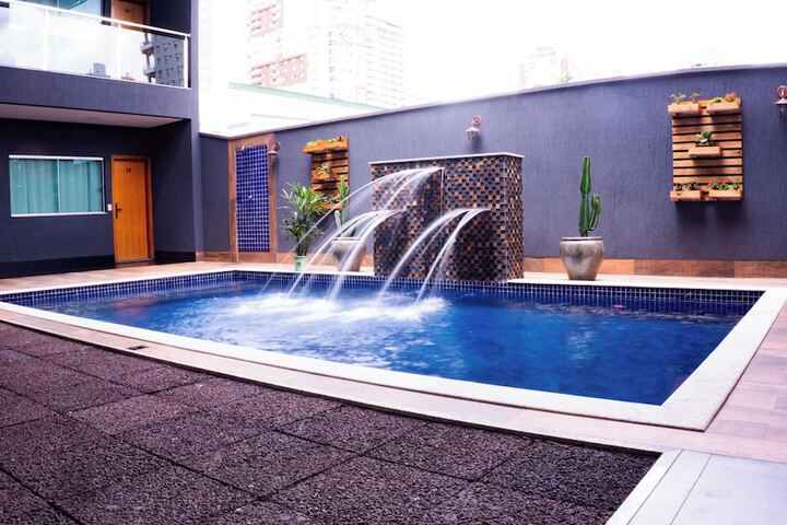 Pool 9 of 16