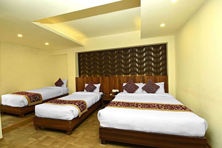 Room 8 of 40
