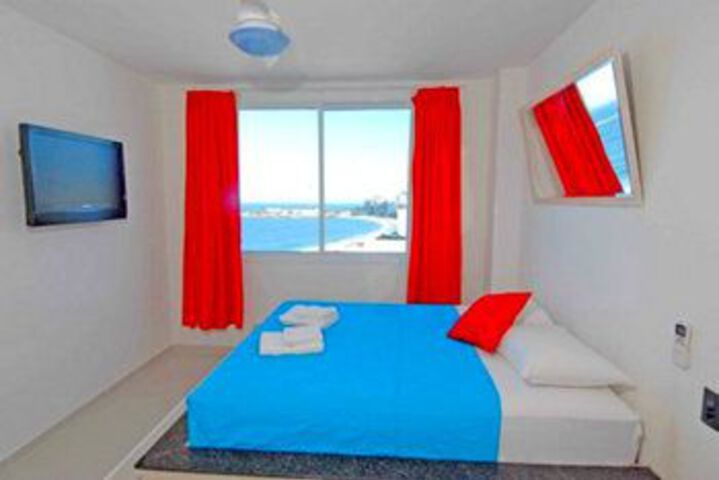 Room 7 of 27