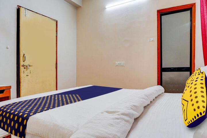 Hotel O R J