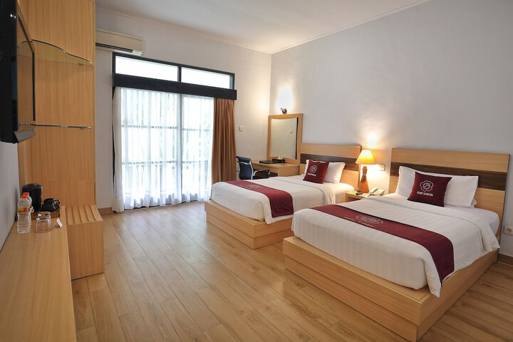Room 9 of 46