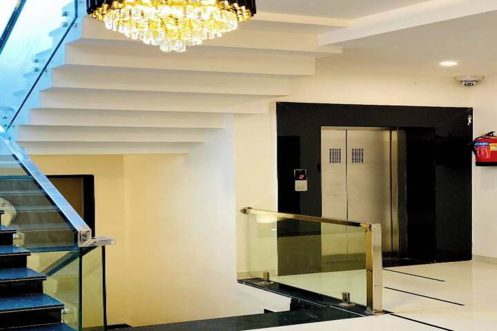 Hotel Interior 6 of 36