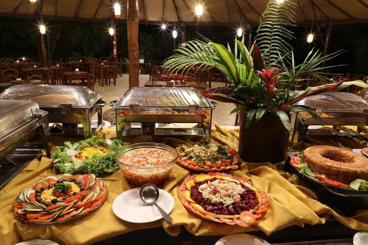 Dining 39 of 56