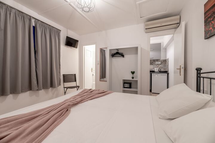 Room 7 of 29