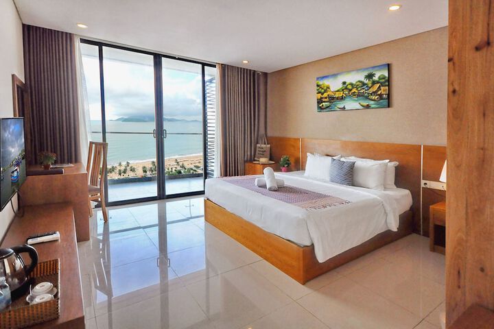 Room 47 of 230