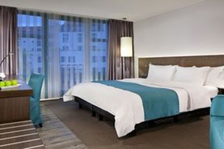 Room 48 of 120