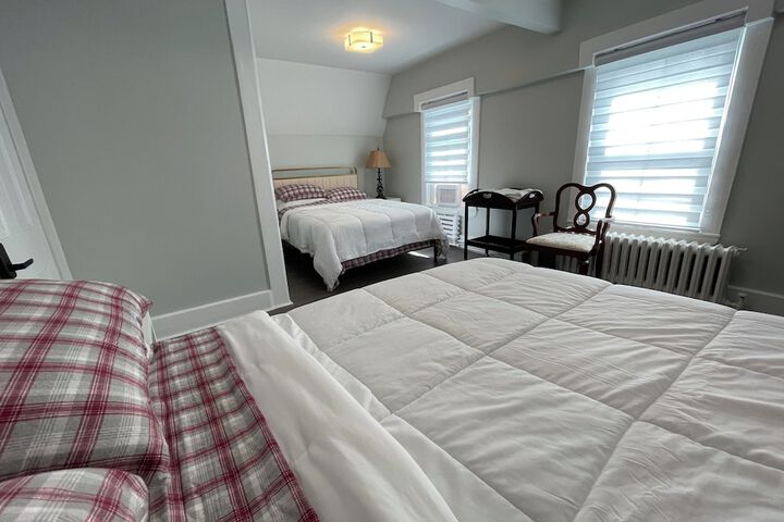 Room 11 of 29