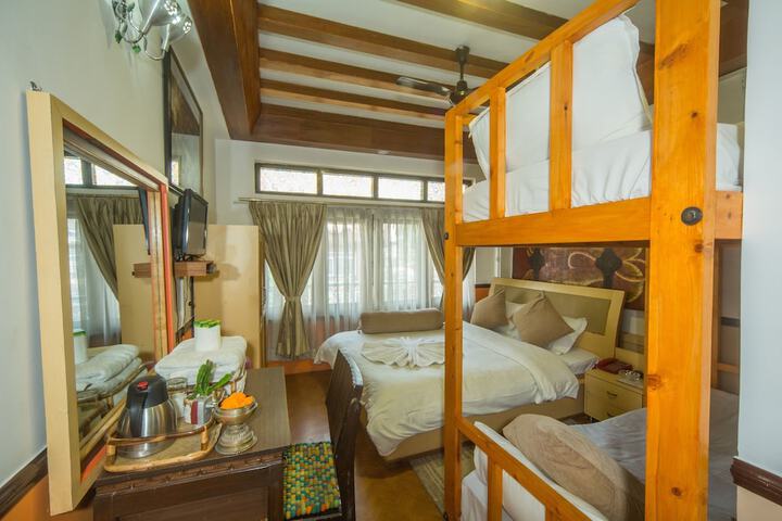 Room 20 of 99