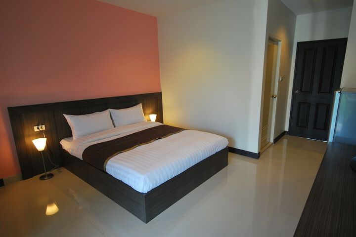 Room 2 of 19