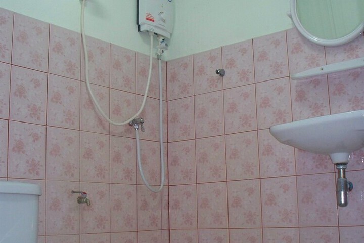 Room 19 of 48