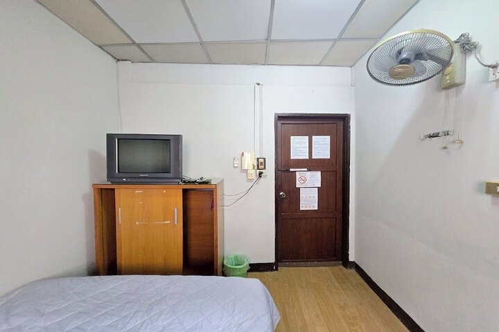 Room 14 of 44