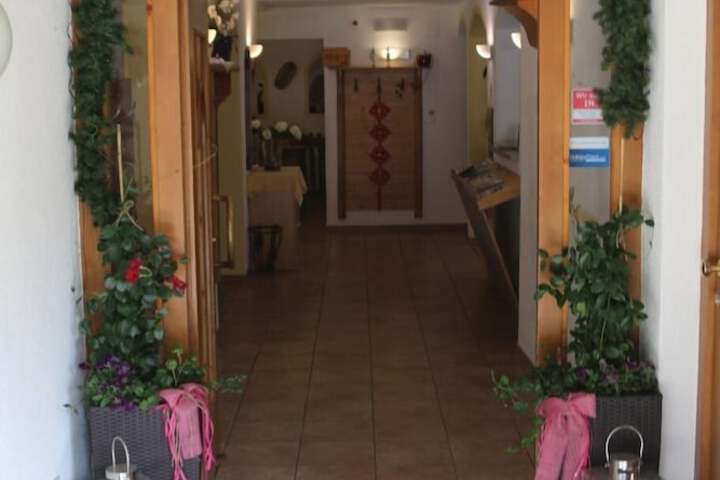 Hotel 2 of 55