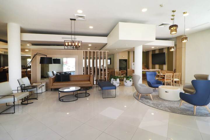 Hotel Interior 5 of 95