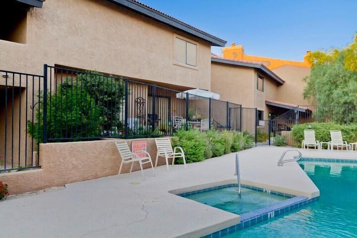 Pool 20 of 26
