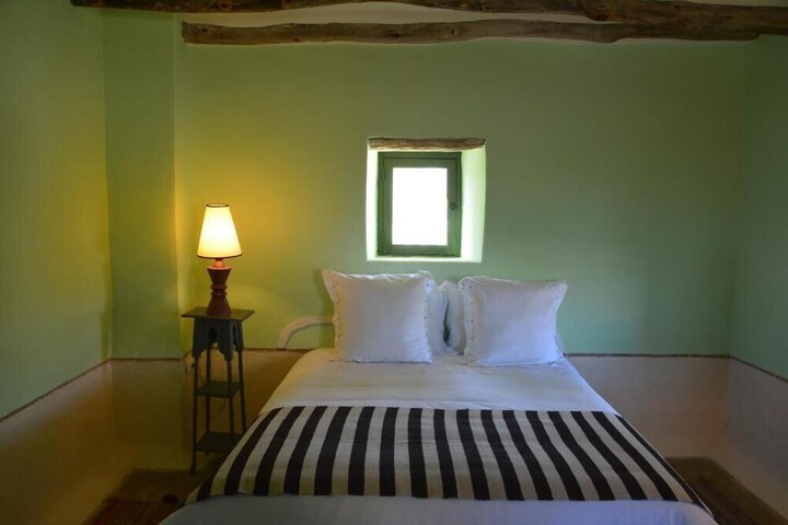 Room 2 of 73
