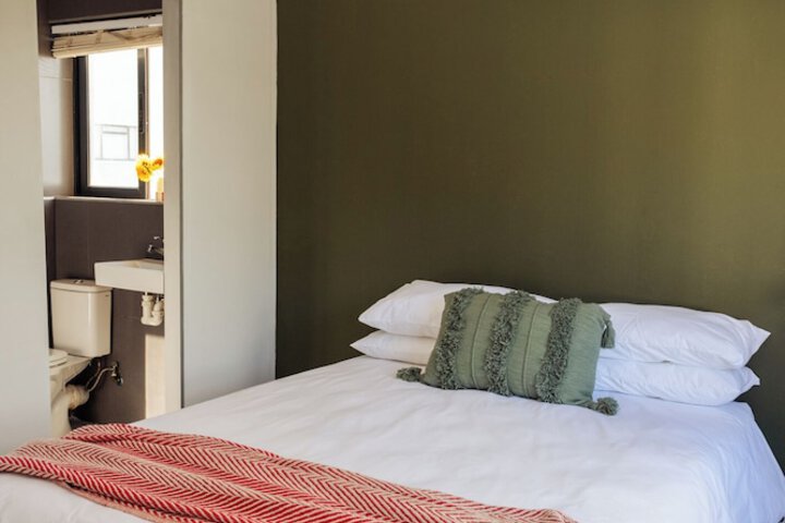 Room 4 of 35