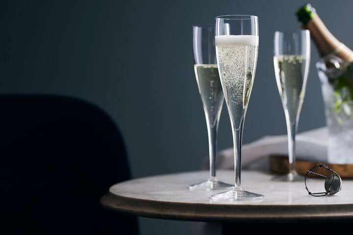 Champagne service