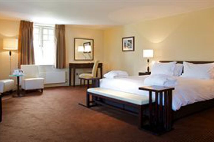 Room 7 of 28