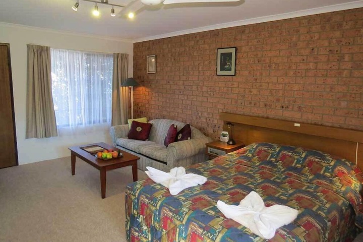 Room 32 of 45