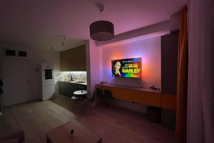 Room 2 of 15